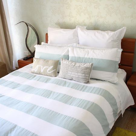 Sunflower Court Bed And Breakfast Gaborone Esterno foto